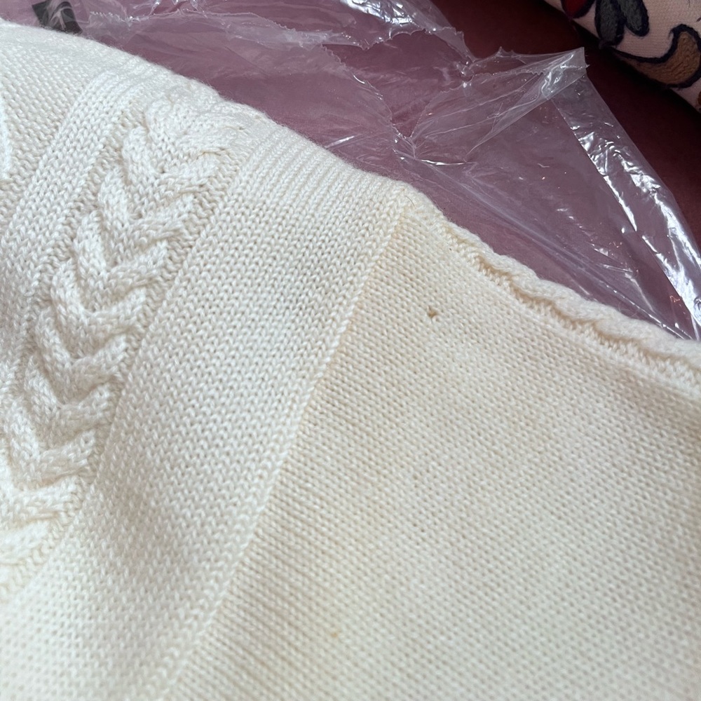 Wool cable sweater - Picture 4 of 6